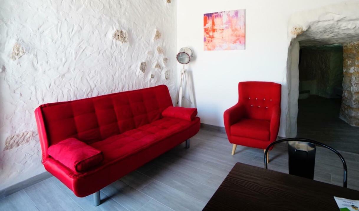 Deluxe Suite Cave,892760092:JPEG